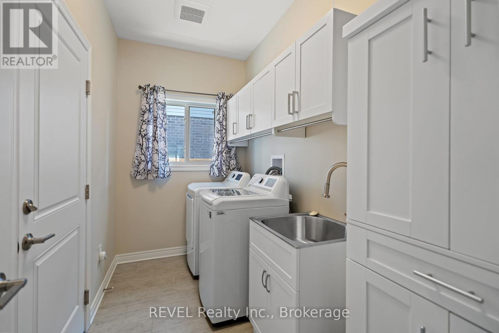 15 Berkshire Drive, St. Catharines (Carlton/bunting), Ontario  L2M 0C2 - Photo 24 - X12111826