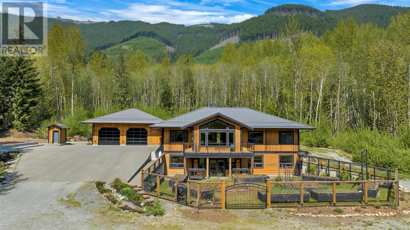 7695 Cowichan Lake Rd, Lake Cowichan, British Columbia