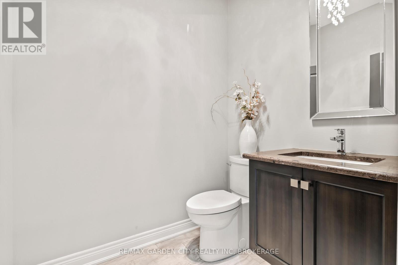 102 - 140 Parnell Road, St. Catharines, Ontario  L2M 1V4 - Photo 22 - X12117811