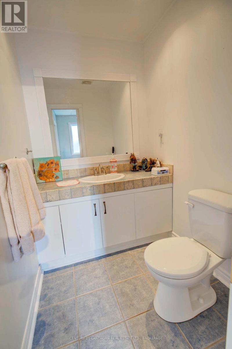 89 Briceland Street, Kingston (Rideau), Ontario  K7K 7H9 - Photo 25 - X12076852