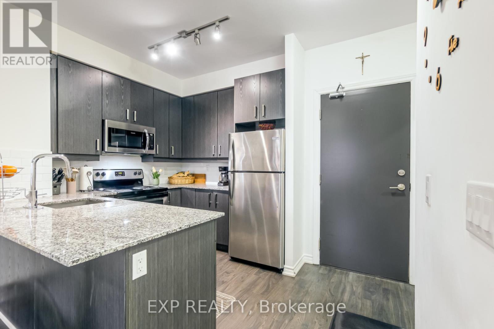 317 - 11611 Yonge Street, Richmond Hill, Ontario  L4E 1G2 - Photo 7 - N12117465