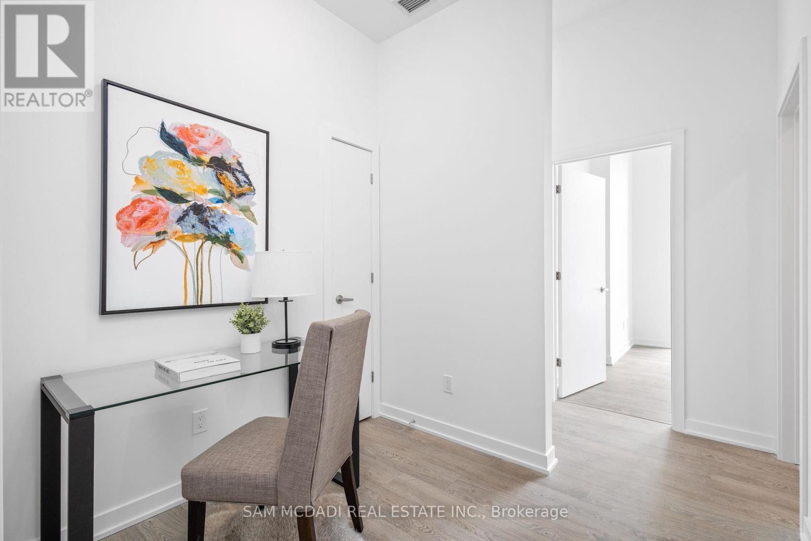 106 - 760 Whitlock Avenue, Milton, Ontario  L9E 2B2 - Photo 4 - W12111467
