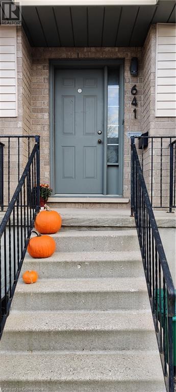 641 Grange Crescent, Waterloo, Ontario  N2T 2L9 - Photo 4 - 40722811