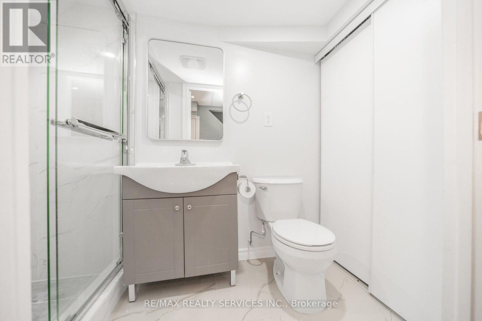 3023 Mcdowell Drive, Mississauga, Ontario  L5M 6J6 - Photo 38 - W12117453