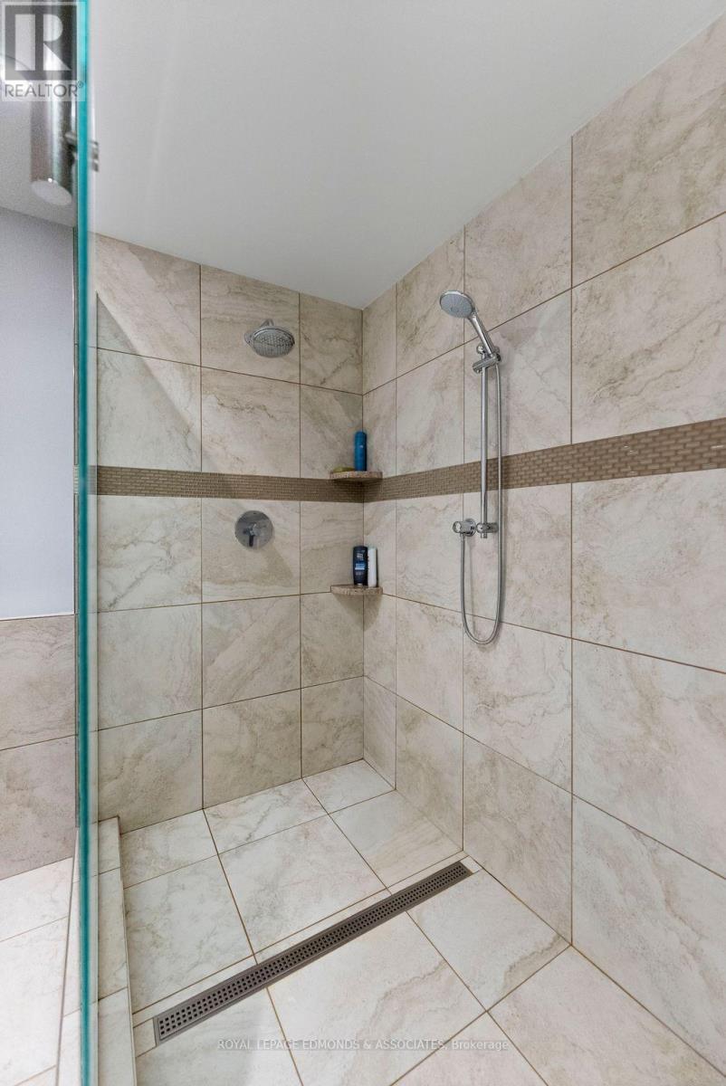 393 Hazley Bay Drive, Laurentian Valley, Ontario  K8A 6W2 - Photo 30 - X12117784