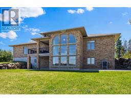 393 HAZLEY BAY DRIVE, Laurentian Valley, Ontario