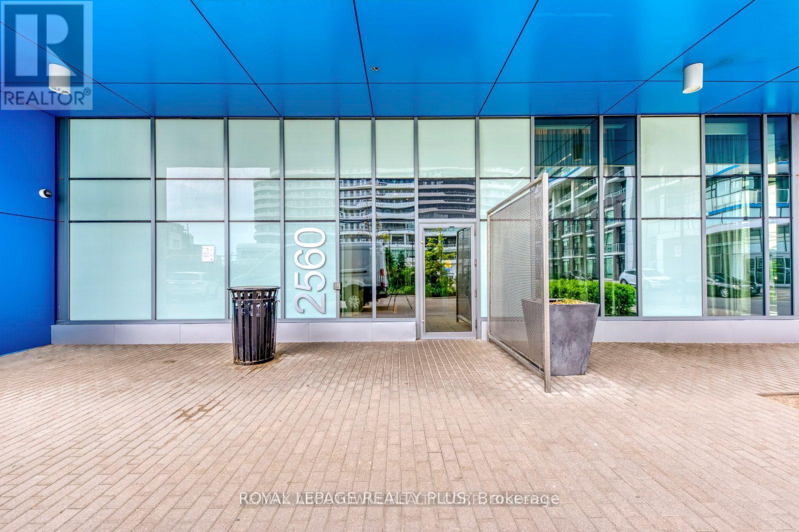 Property at TH-105 - 2560 EGLINTON AVENUE W image 1