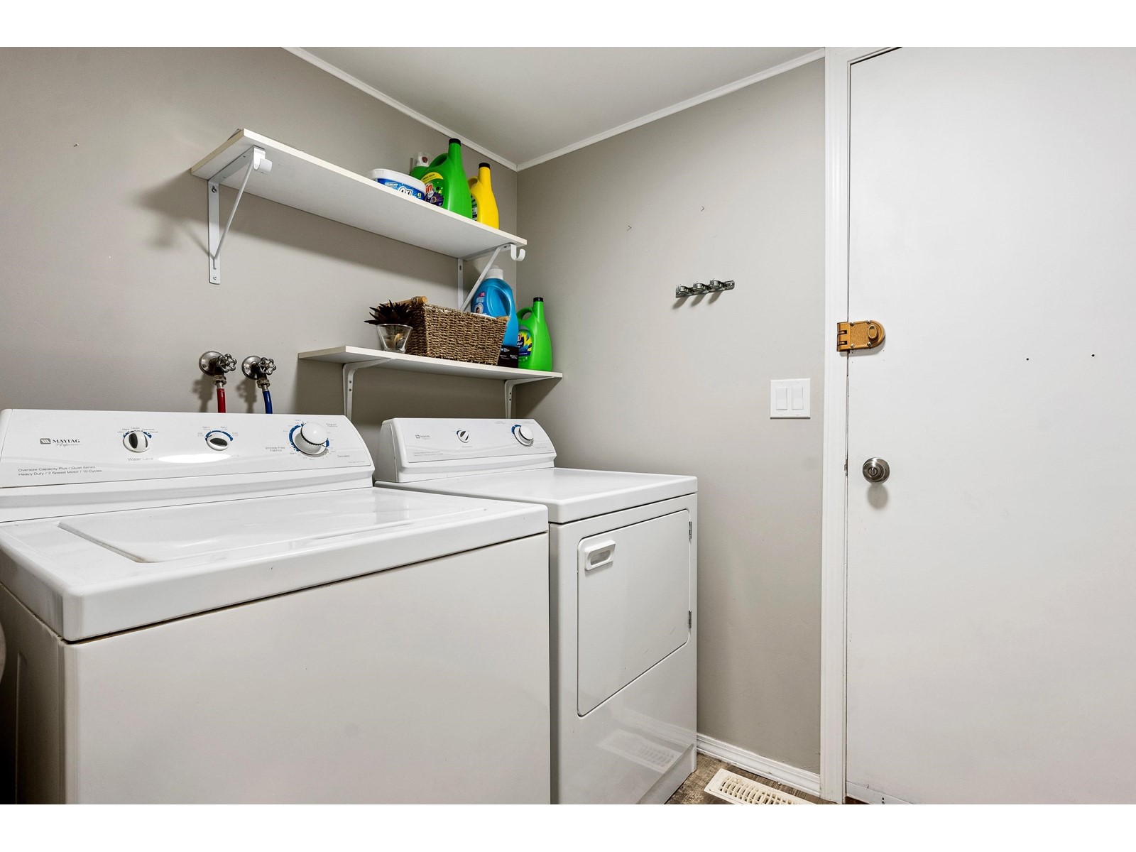 7211 Circle Drive, Sardis West Vedder, Chilliwack, British Columbia  V2R 2S6 - Photo 24 - R2977360