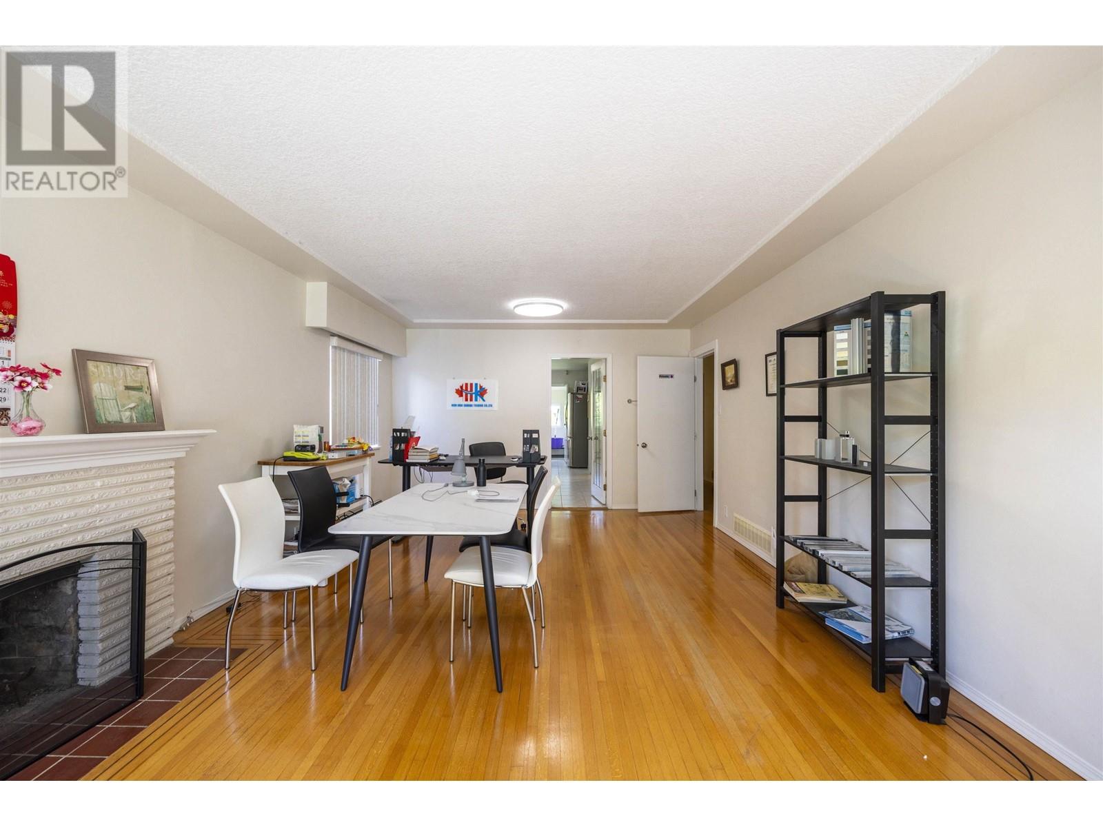 Property at 4663 W 15TH AVENUE image 4