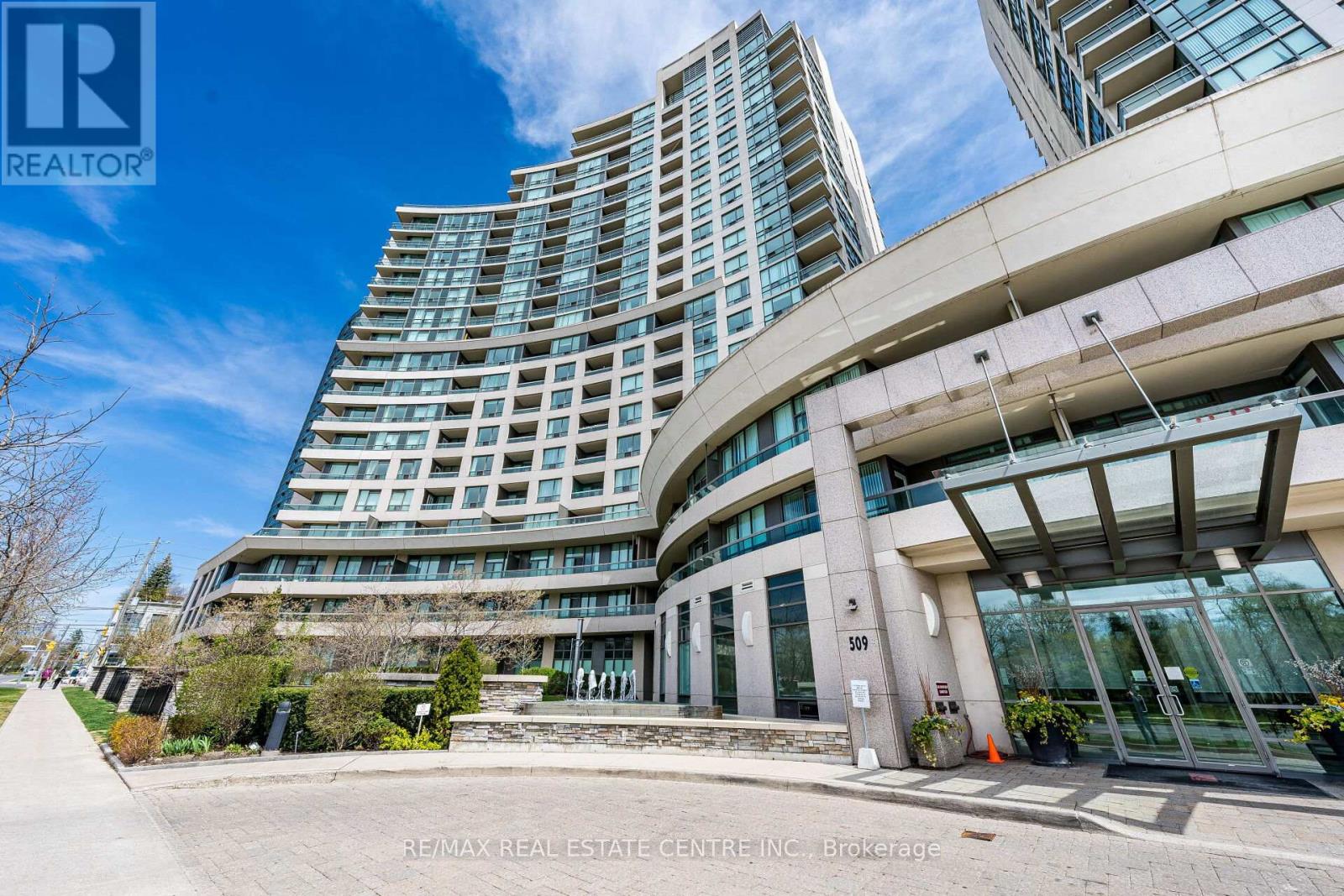 1817 - 509 BEECROFT ROAD, Toronto, Ontario