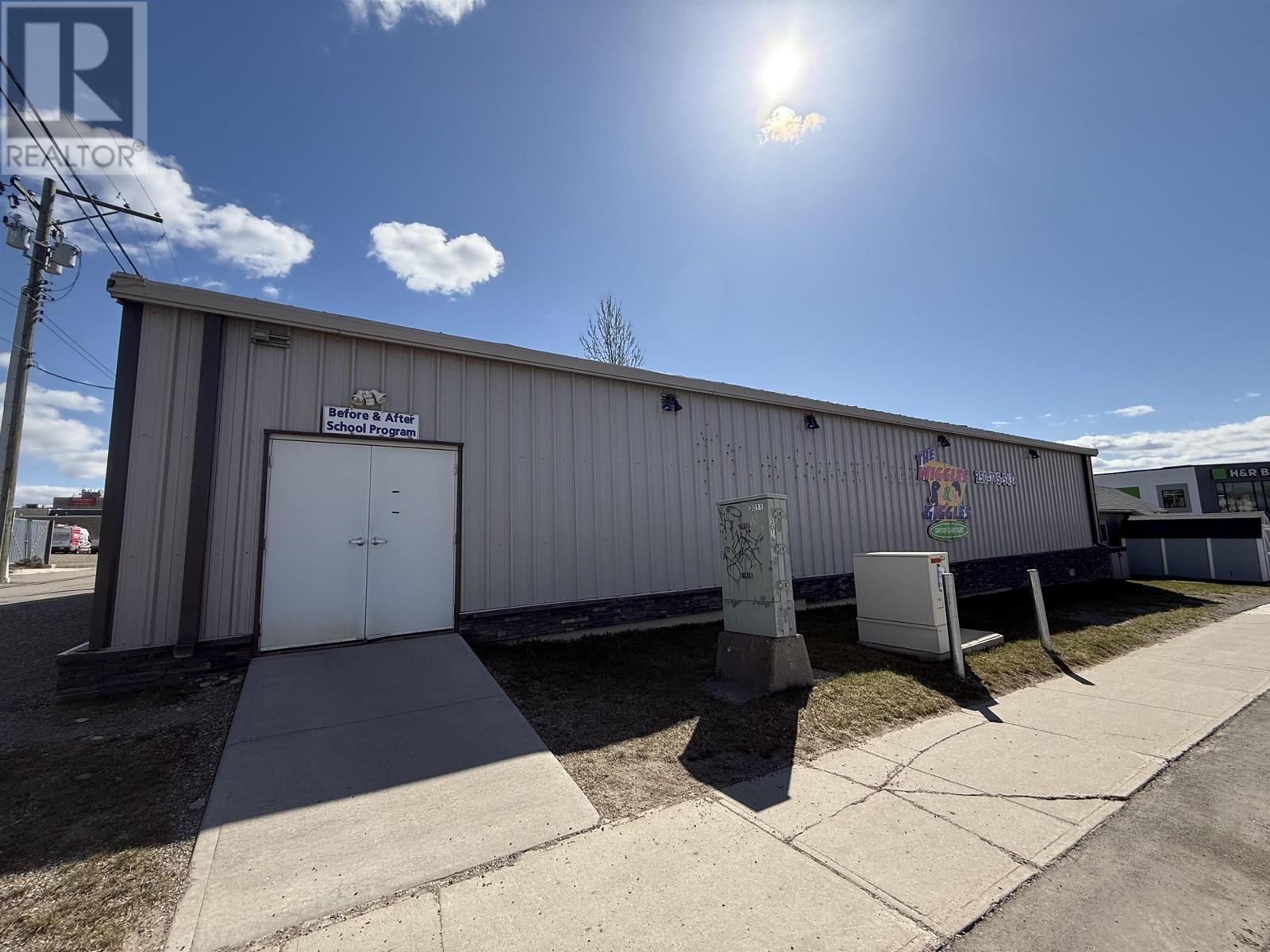 9903 102 Street, Fort St. John, British Columbia  V1J 4B4 - Photo 5 - C8068819