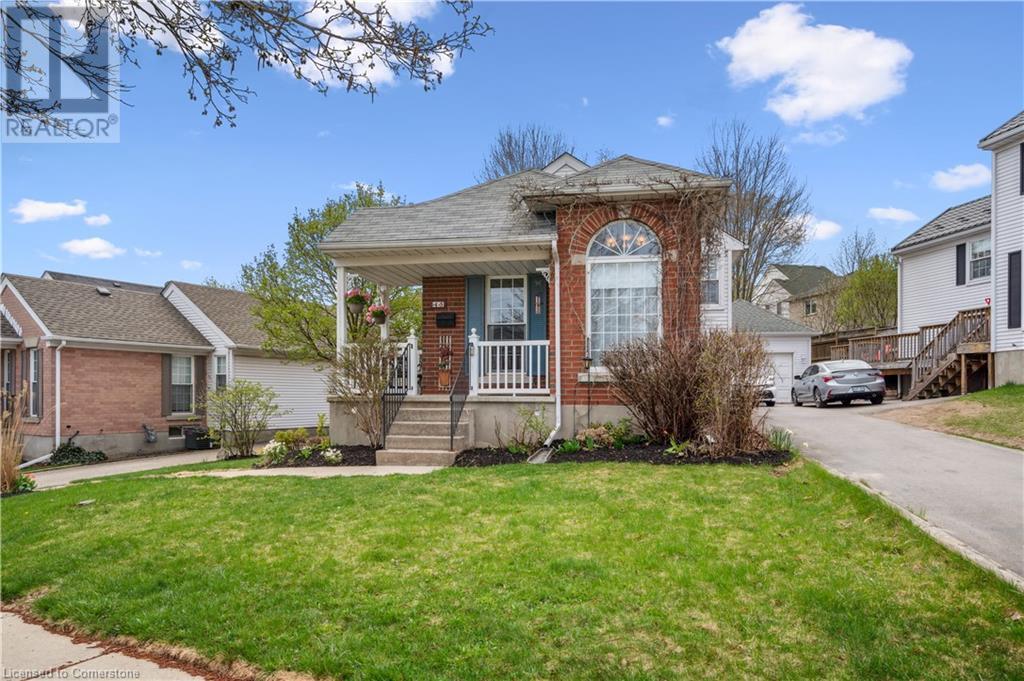 Property at 45 MILFOIL Crescent image 2