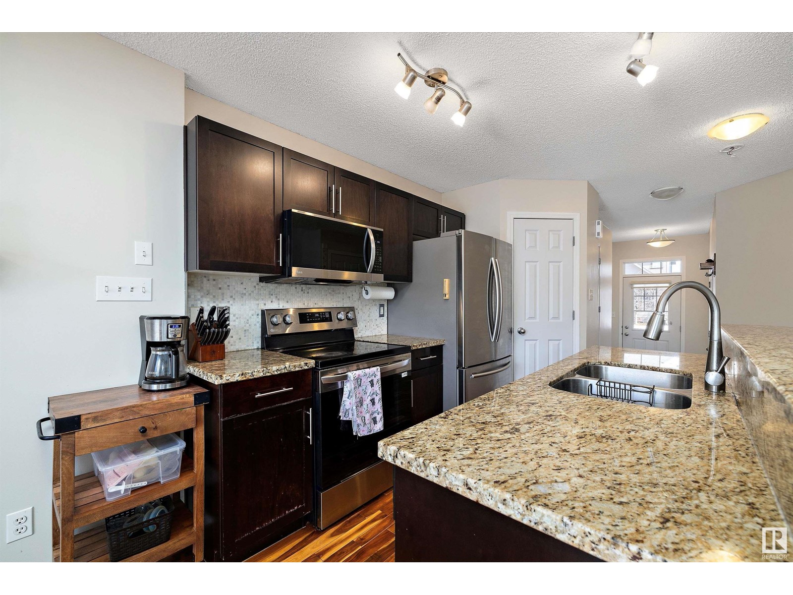 Property at 6014 214 ST NW image 5