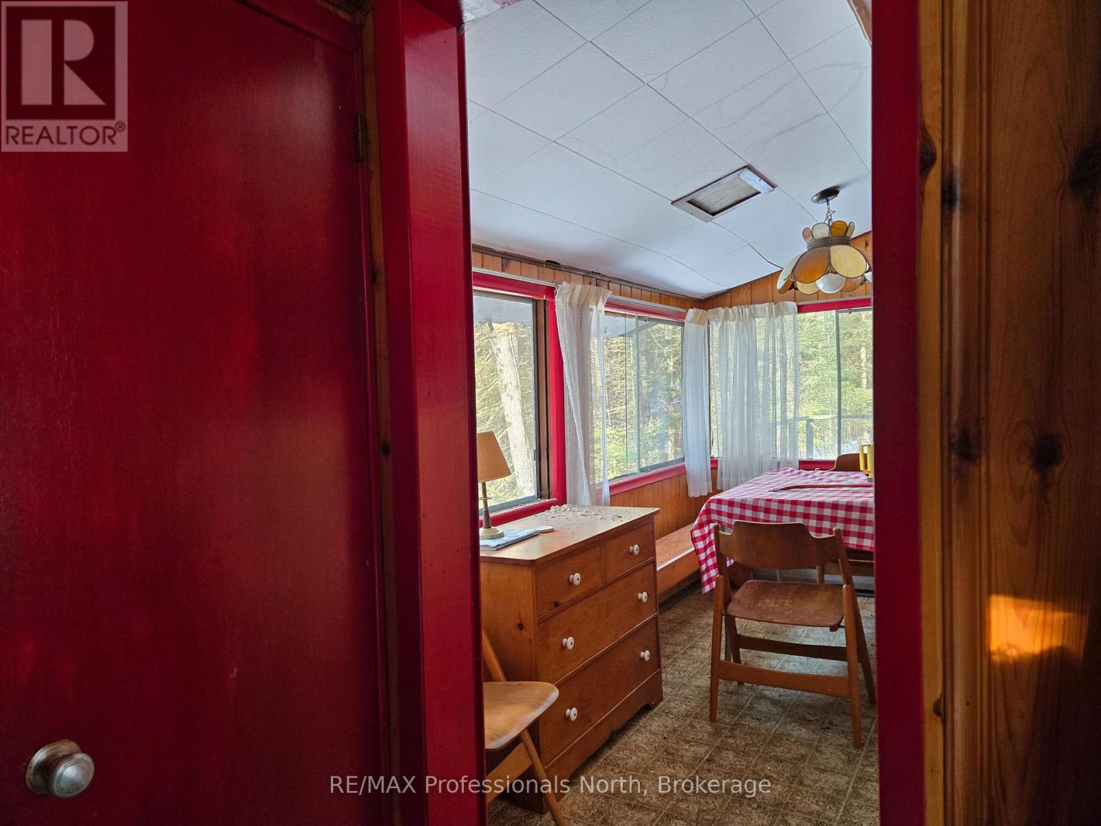 1202 Poverty Bay Trail, Minden Hills, Ontario  K0M 2K0 - Photo 16 - X12083783