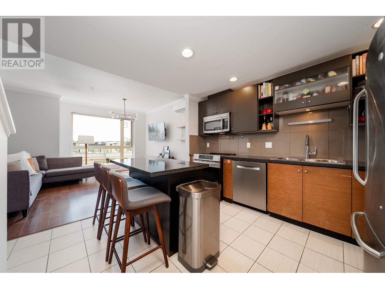 43 728 W 14th Street, North Vancouver, British Columbia  V7M 0A8 - Photo 4 - R2995437