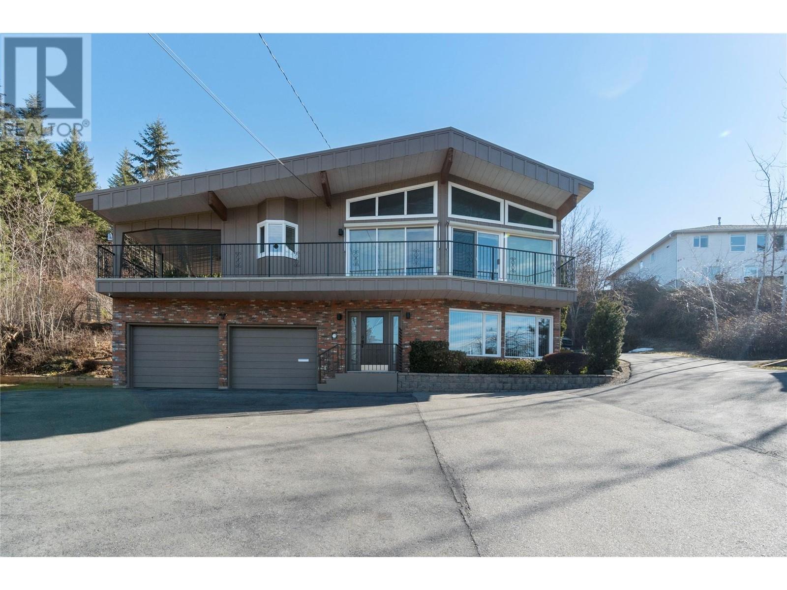 1280 Lakeshore Road NE, Salmon Arm, British Columbia