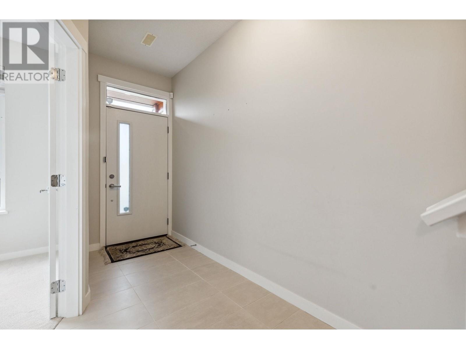 3170 Pierview Crescent, Vancouver, British Columbia  V5S 0A9 - Photo 5 - R2996248