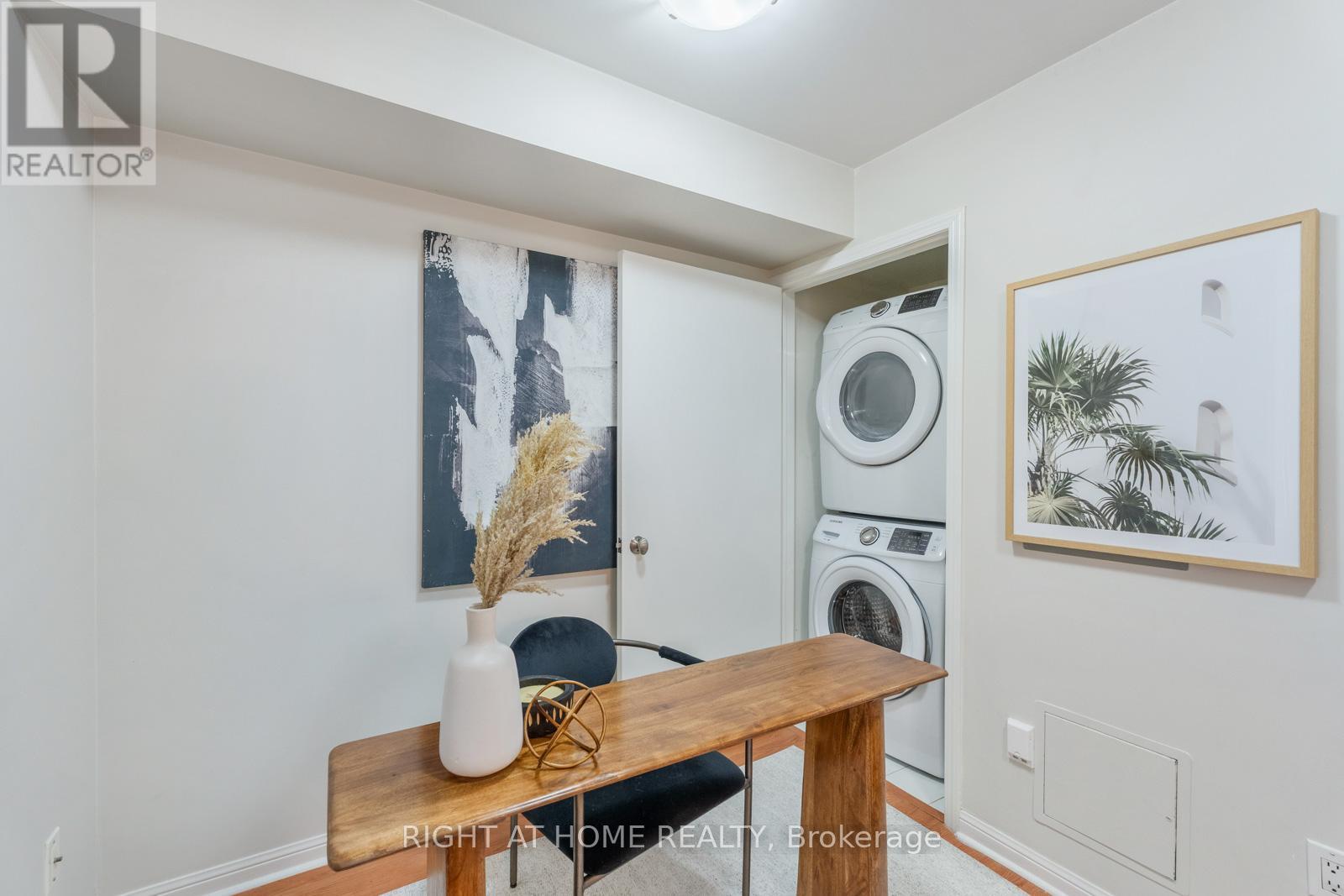 1533 - 26 Laidlaw Street, Toronto, Ontario  M6K 1X2 - Photo 26 - W11990016