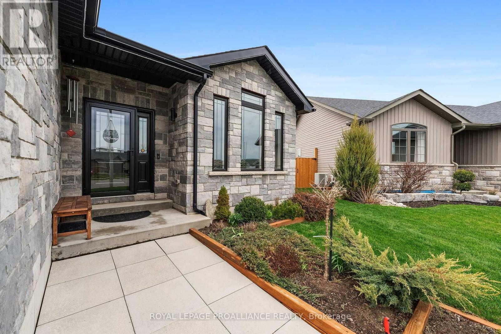 Property at 74 DEACON PLACE image 3