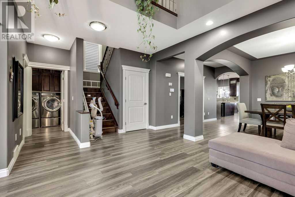 Property at 62 Kinlea Court NW image 5