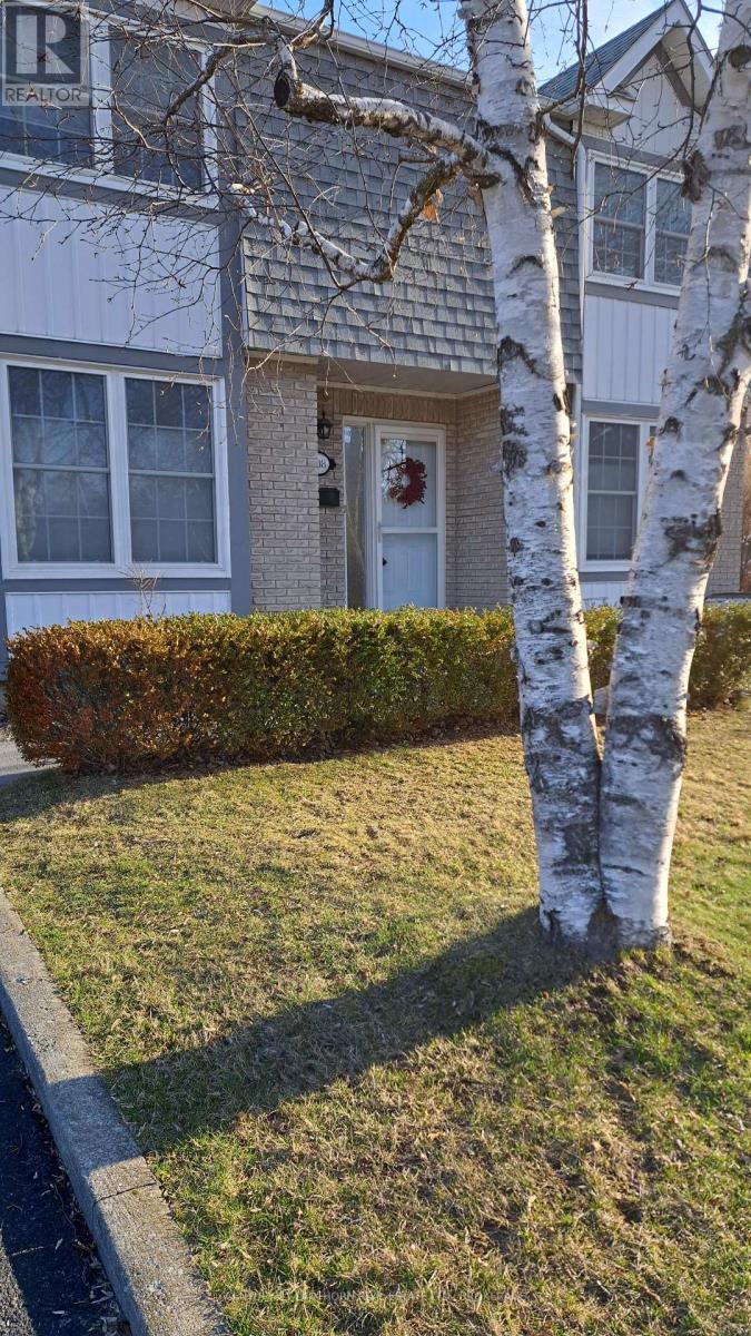 Property at 788 WHITEOAK CRESCENT image 3