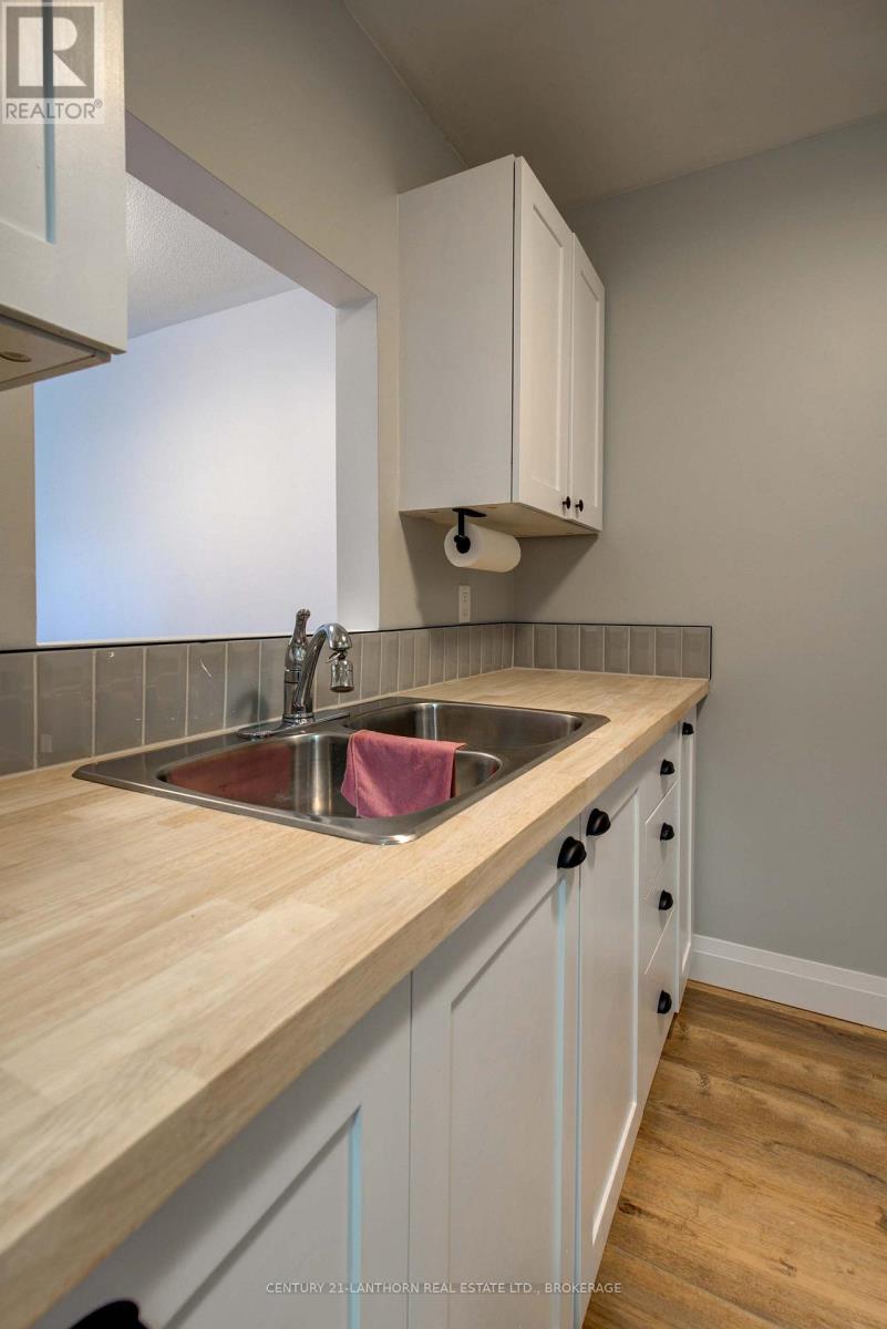 307 - 573 Armstrong Road, Kingston, Ontario  K7M 8J8 - Photo 14 - X12038554