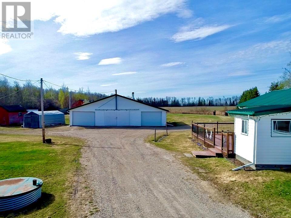 3757 212 Road, Dawson Creek, British Columbia  V1G 4G3 - Photo 4 - 10345939