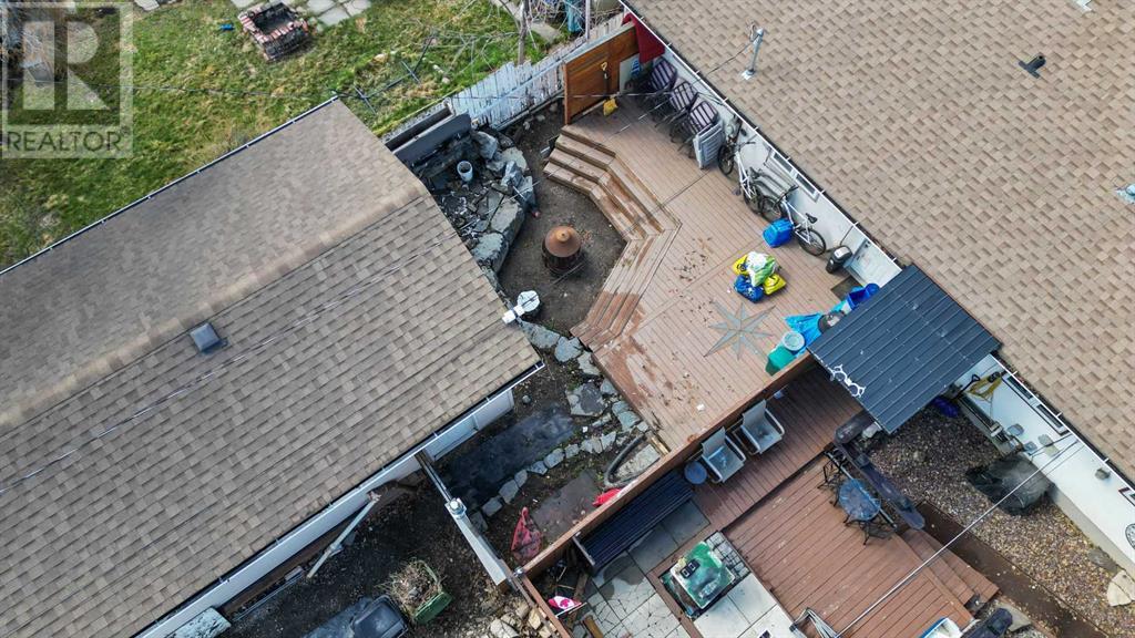 Property at 3122 42 Street SW image 3