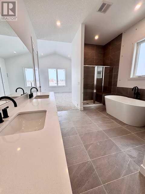61 North Bridges Bay Sw, Langdon, Alberta  T0J 1X3 - Photo 19 - A2194658