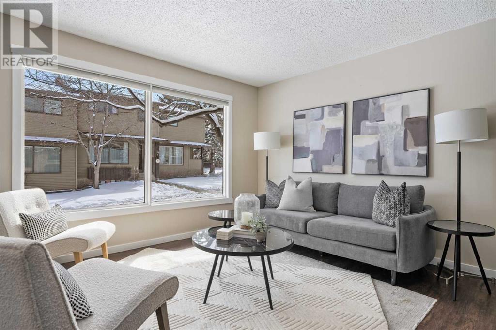 Property at 19, 380 Bermuda Drive NW image 3