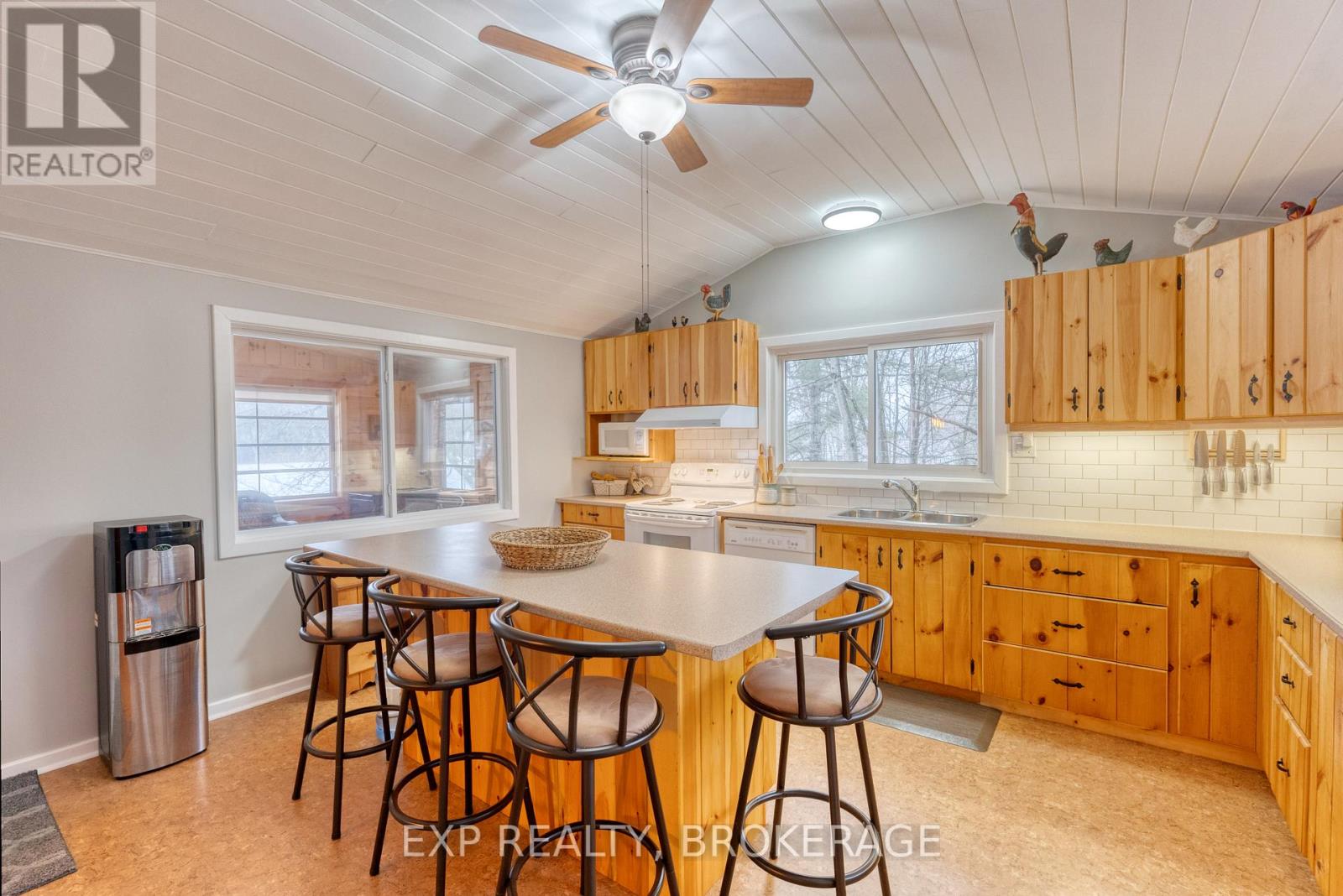 1040 Turner Way, Central Frontenac, Ontario  K0H 1B0 - Photo 29 - X12117880