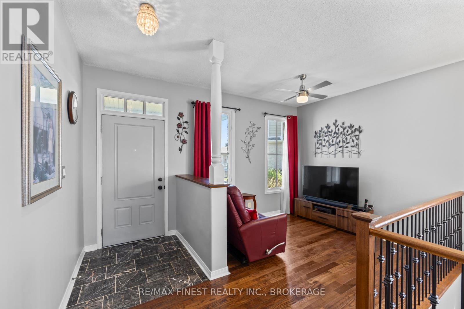 1227 Amanda Court, Kingston, Ontario  K7P 0P3 - Photo 5 - X12117933