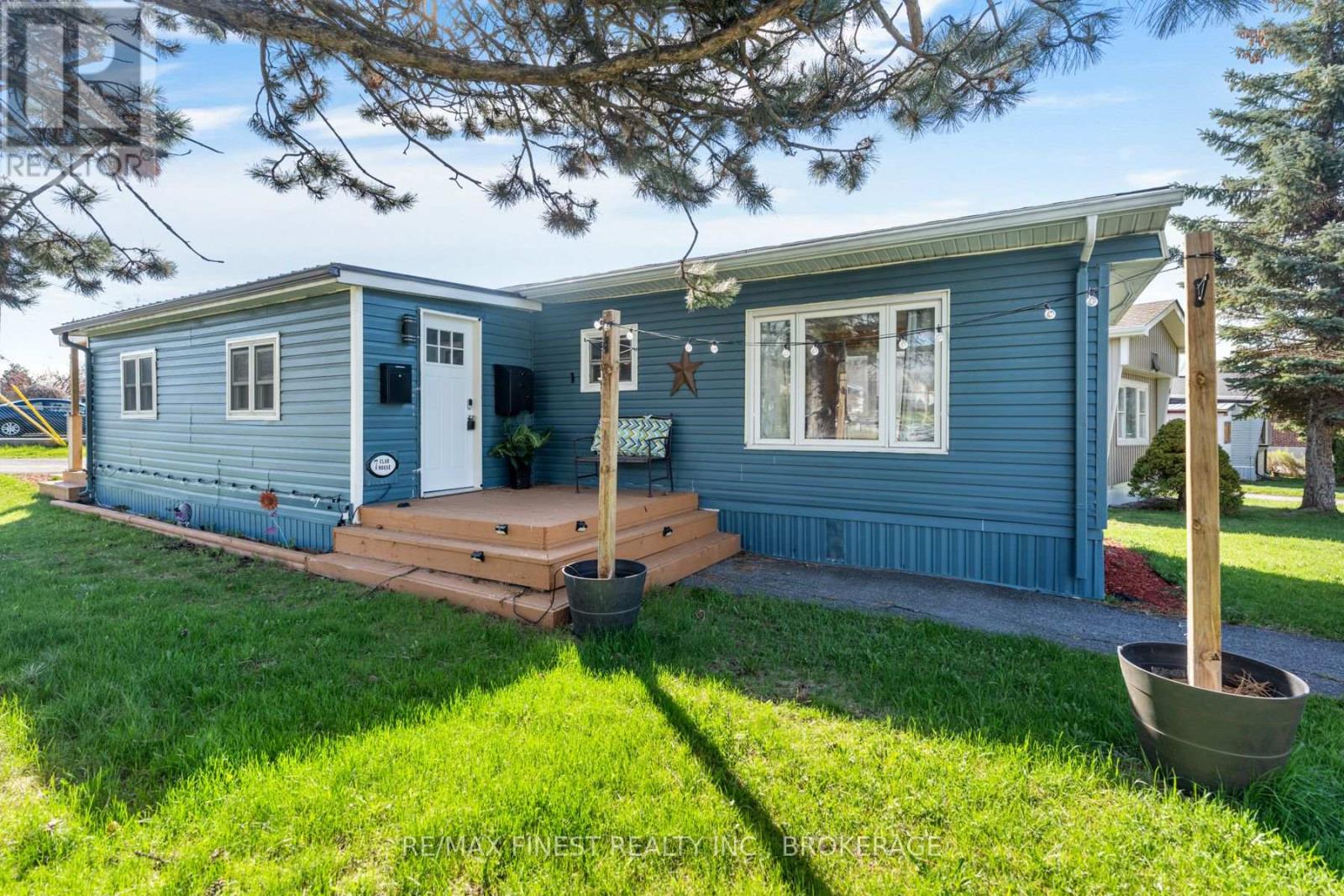 7 Clubhouse Drive, Kingston, Ontario  K7K 5C7 - Photo 3 - X12117940