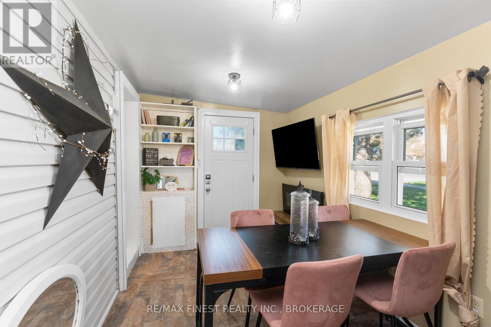 7 Clubhouse Drive, Kingston, Ontario  K7K 5C7 - Photo 8 - X12117940