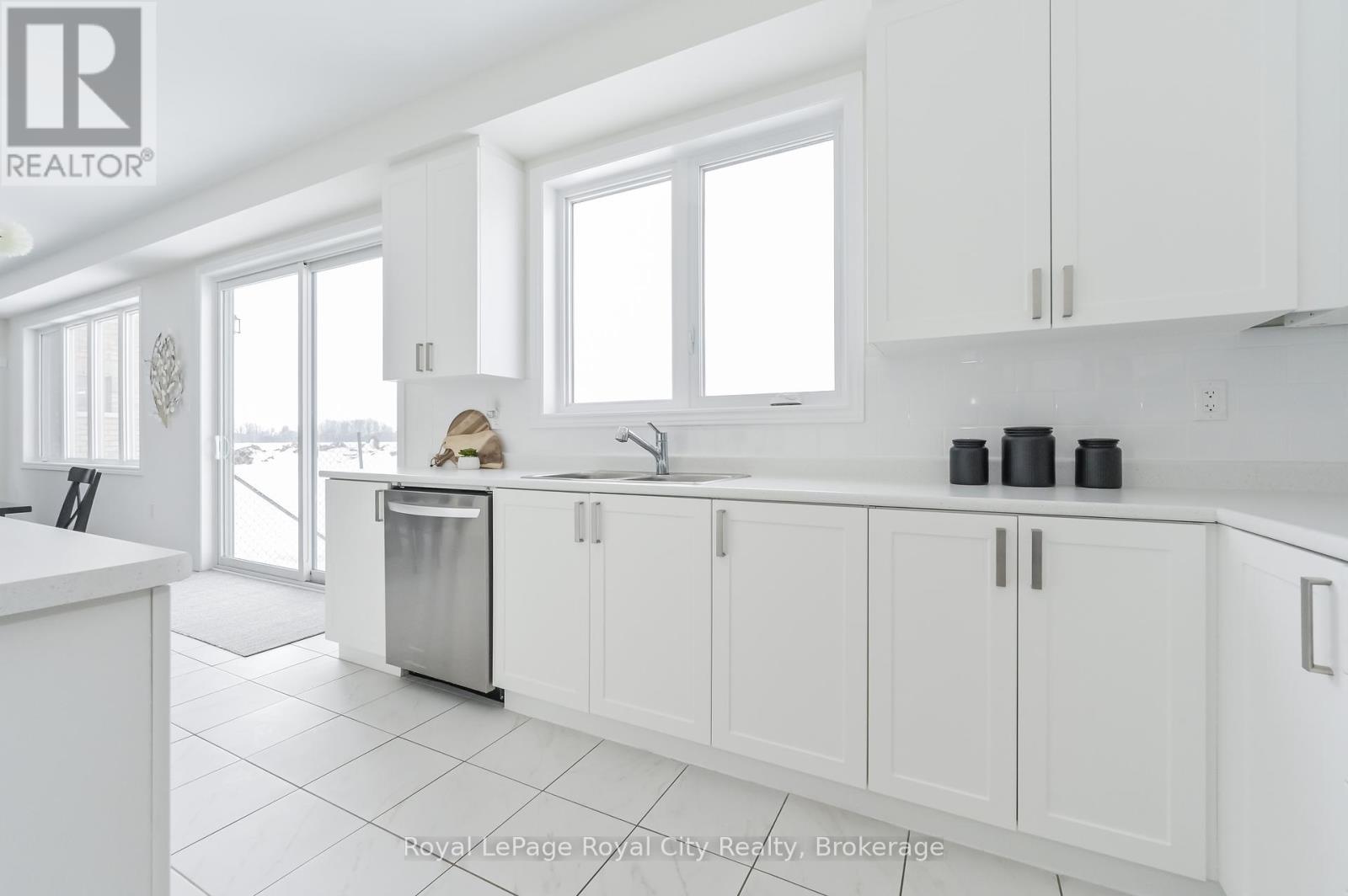 130 Rea Drive, Centre Wellington, Ontario  N1M 0J8 - Photo 18 - X11989455