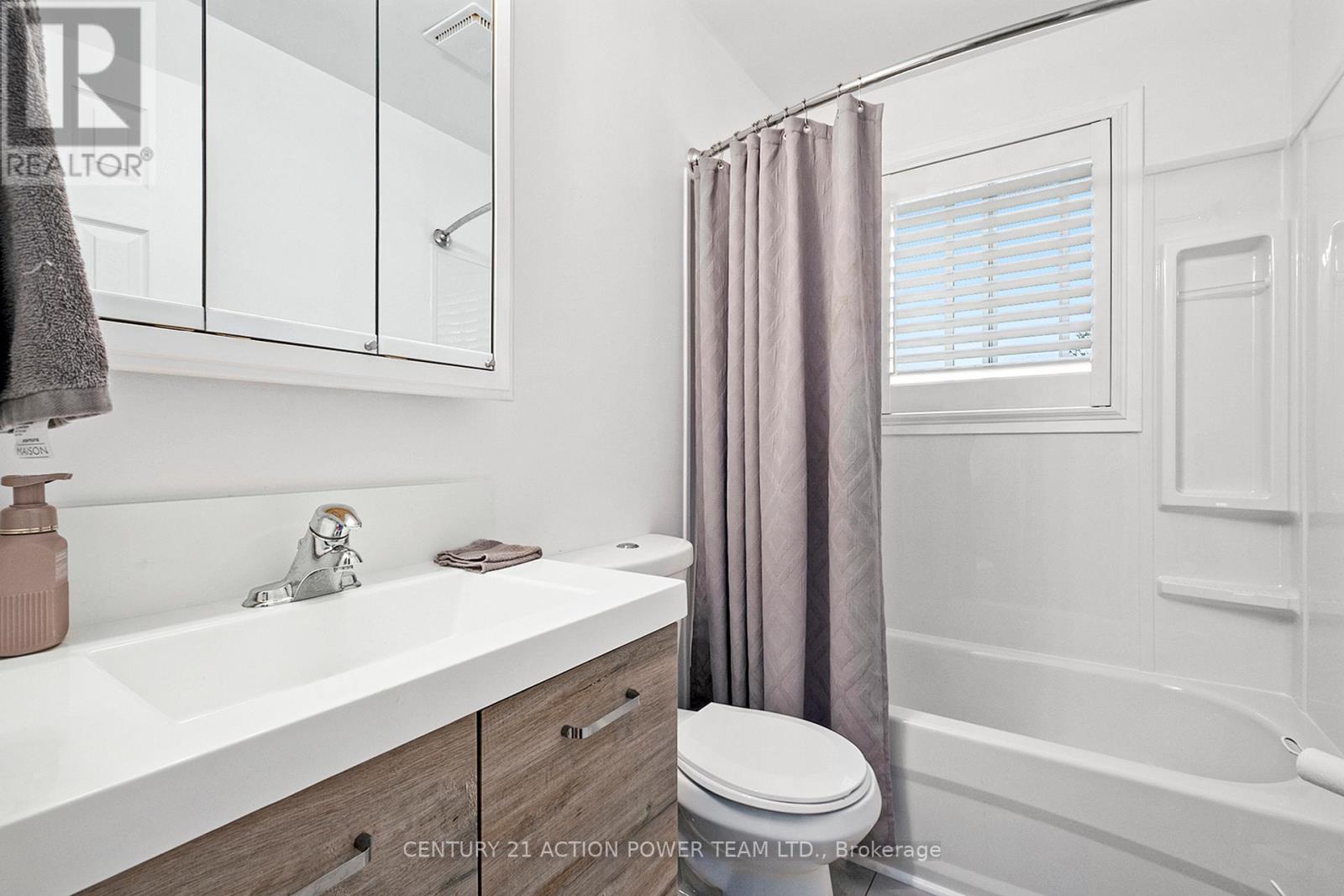 13065 Riverside Drive, South Dundas, Ontario  L3B 5N6 - Photo 10 - X12117961