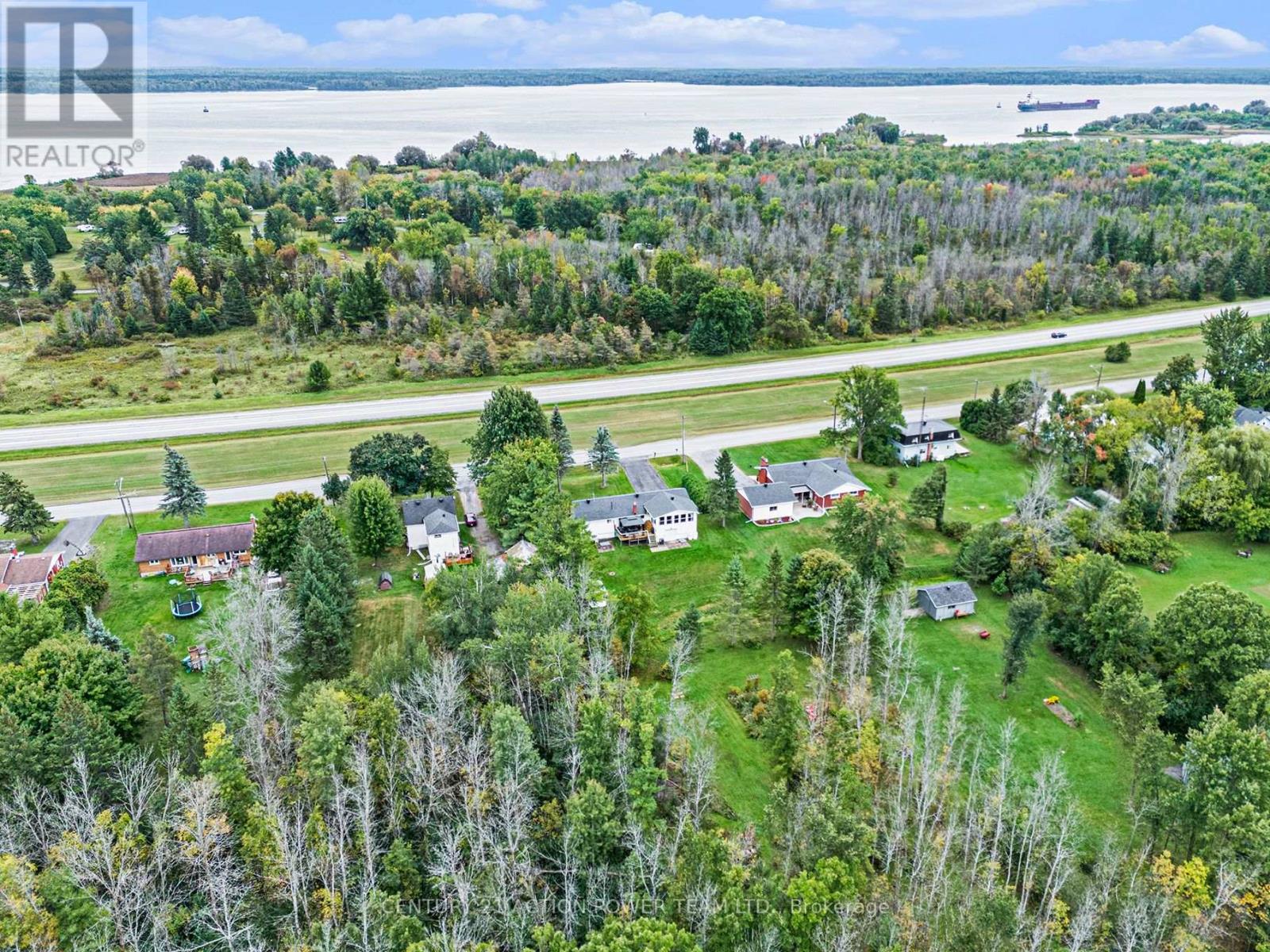 13065 Riverside Drive, South Dundas, Ontario  L3B 5N6 - Photo 16 - X12117961