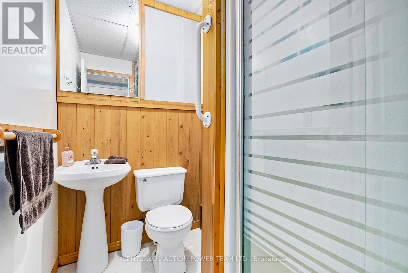 13065 Riverside Drive, South Dundas, Ontario  L3B 5N6 - Photo 7 - X12117961
