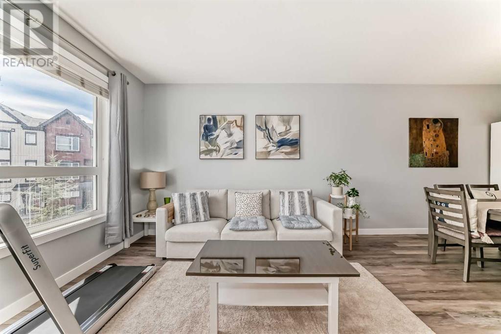Property at 106, 11 Evanscrest Mews NW image 4