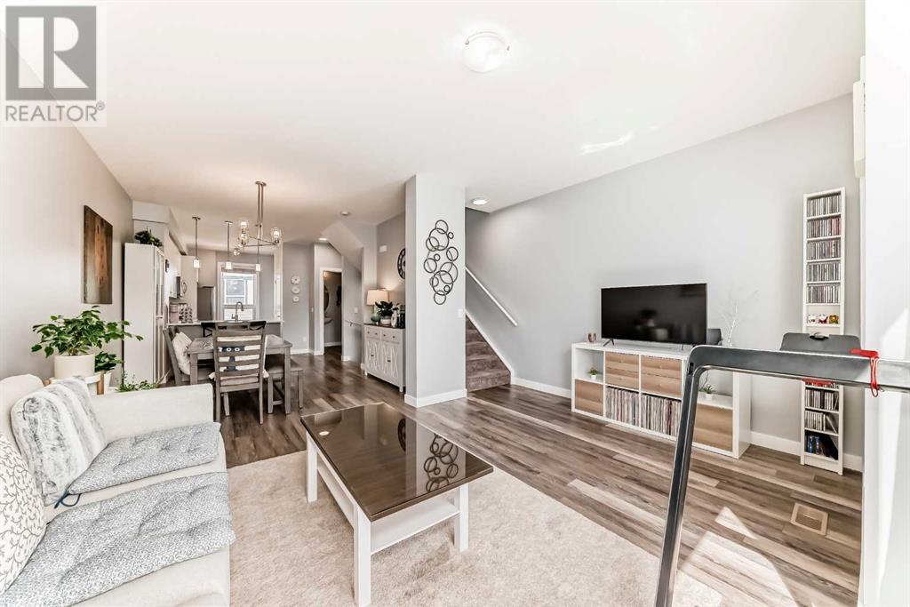 Property at 106, 11 Evanscrest Mews NW image 1