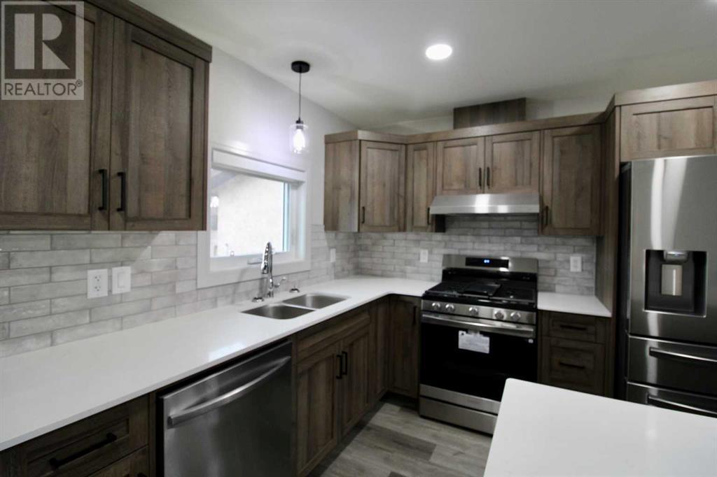 1017 17a Street S, Lethbridge, Alberta  T1K 1Z5 - Photo 5 - A2216852