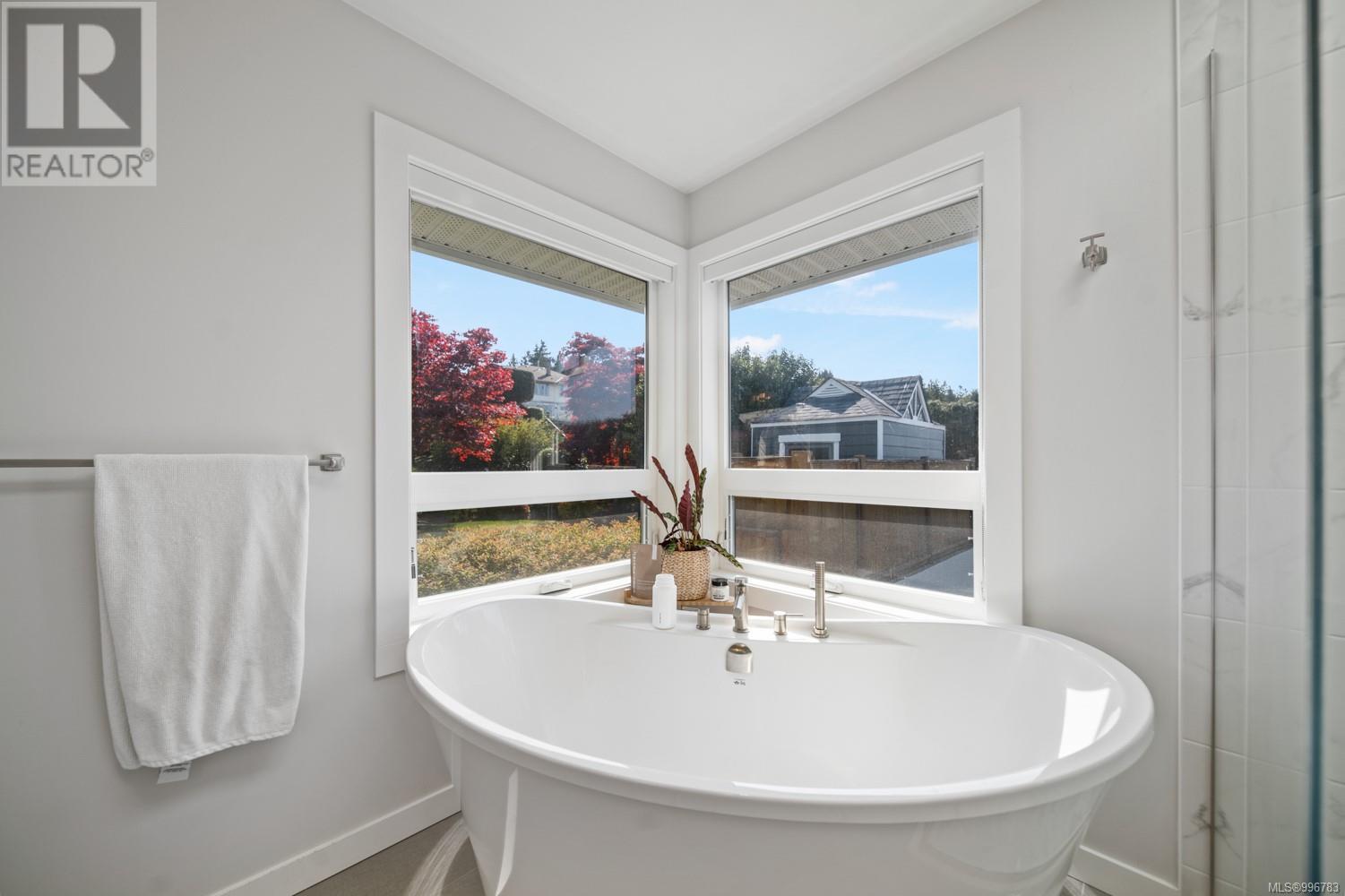Property at 8077 Northwind Dr image 3
