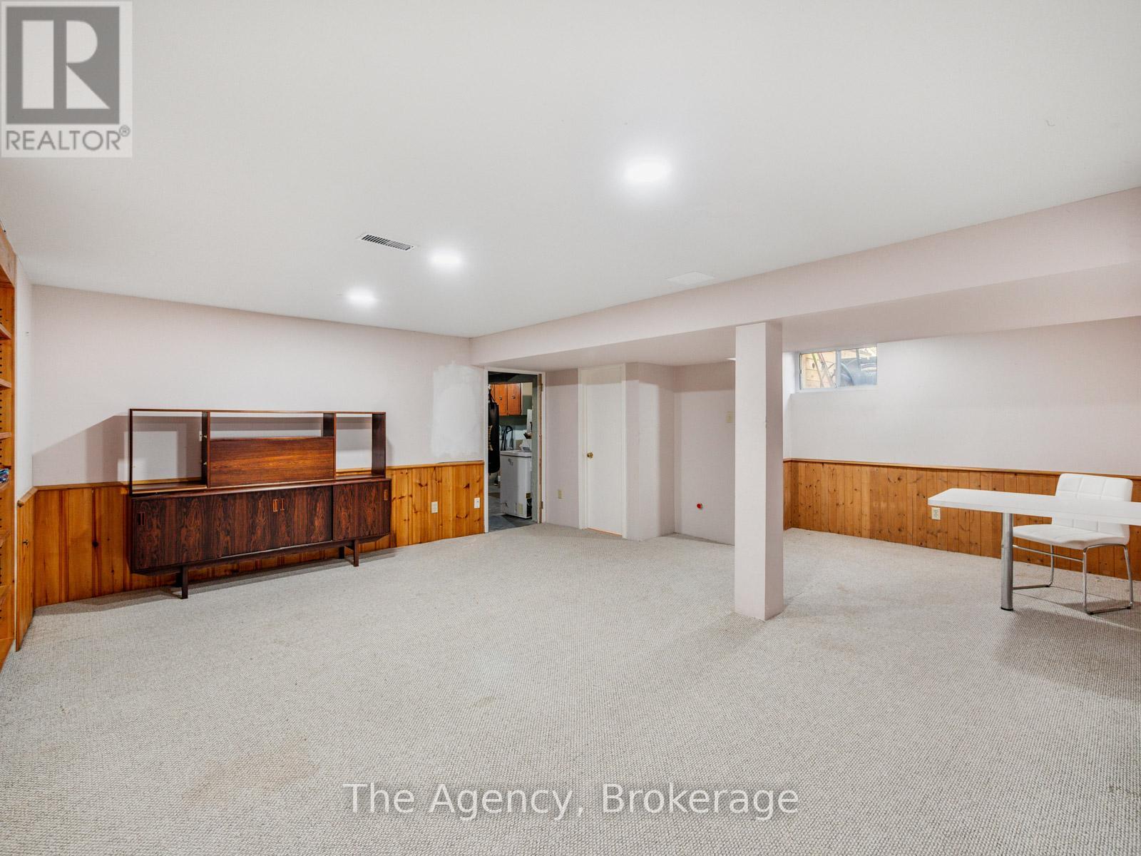 2153 Devon Road, Oakville (Fd Ford), Ontario  L6J 5M1 - Photo 27 - W12117907