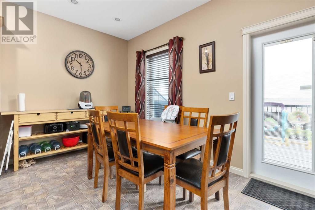 3910 76 Street, Camrose, Alberta  T4V 4C1 - Photo 5 - A2215954
