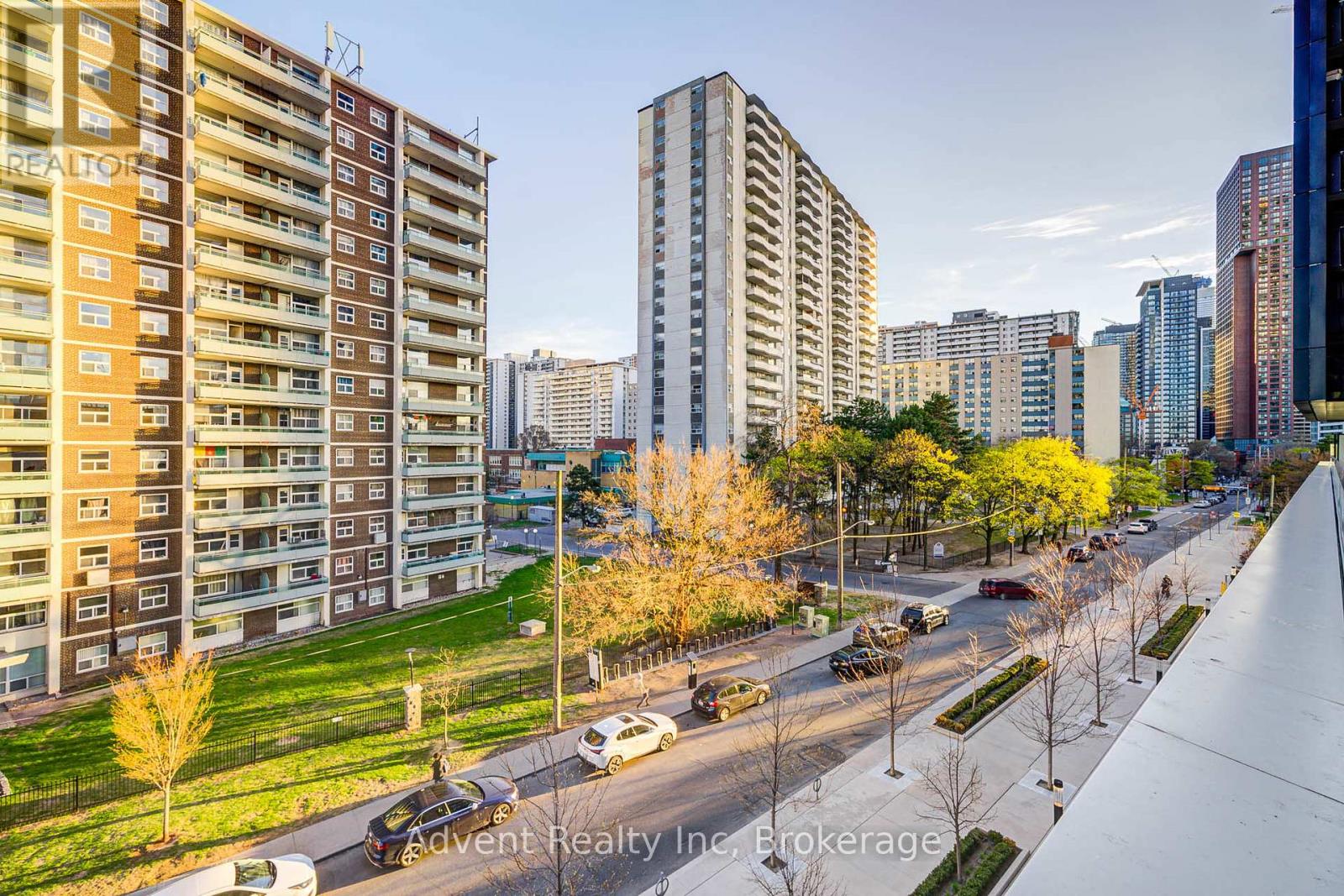 420 - 585 Bloor Street E, Toronto, Ontario  M4W 0B3 - Photo 37 - C12117704