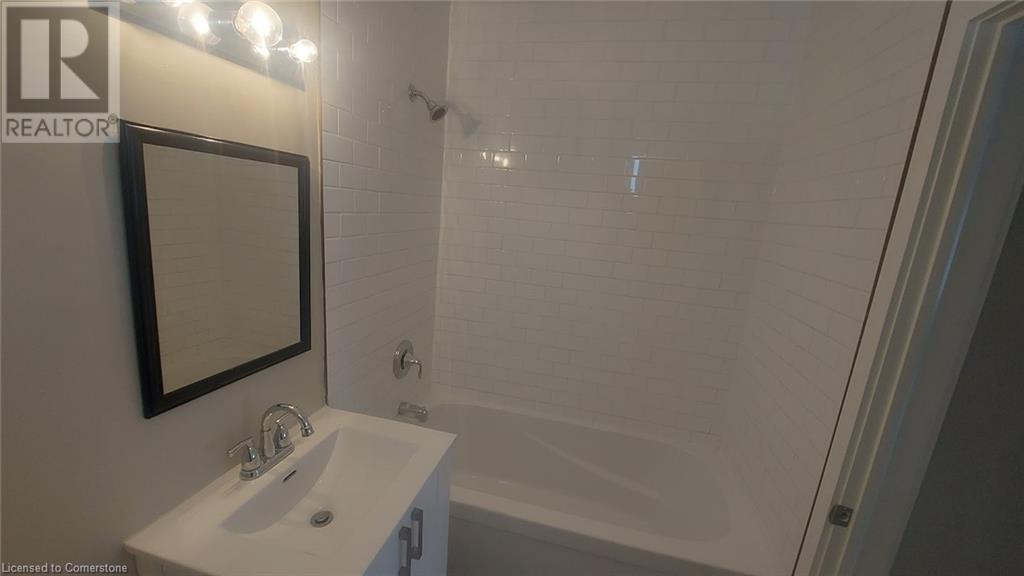 181 King Street E Unit# 9, Kitchener, Ontario  N2G 2K8 - Photo 4 - 40723675