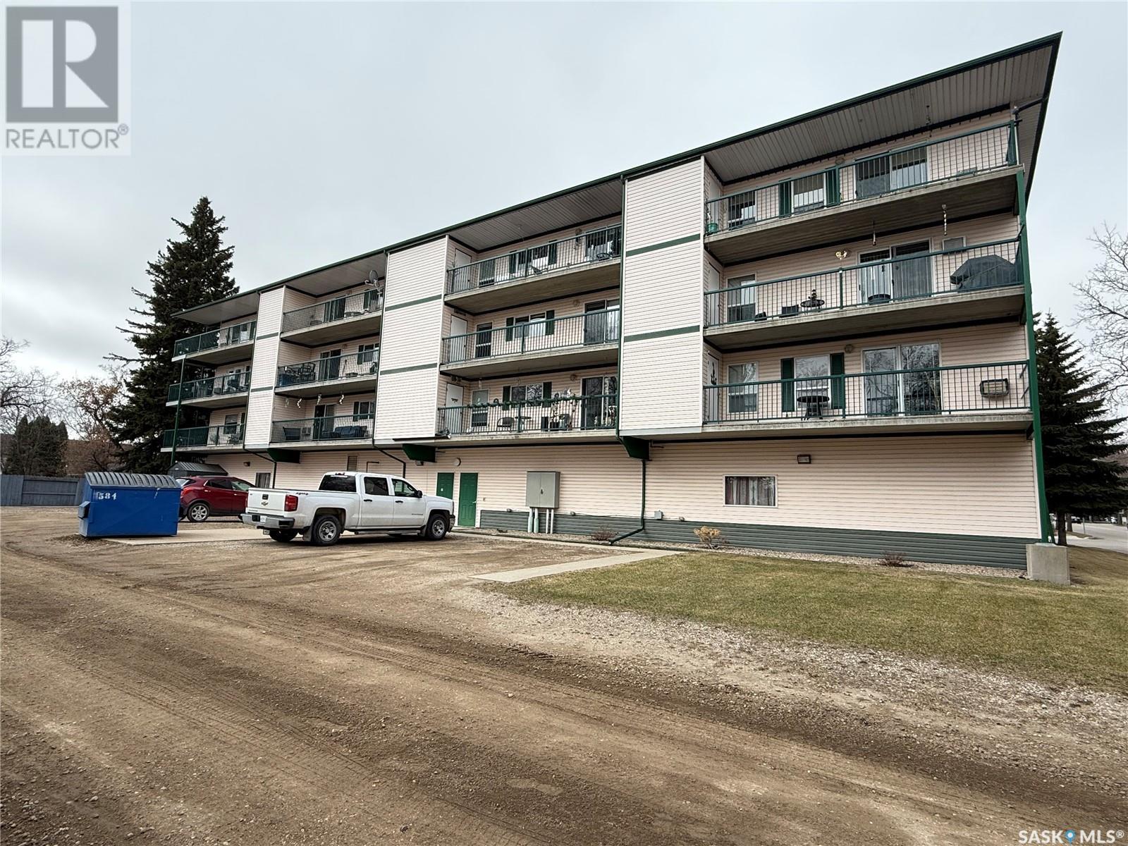 305 740 9th Street, Humboldt, Saskatchewan  S0K 2A0 - Photo 36 - SK004360