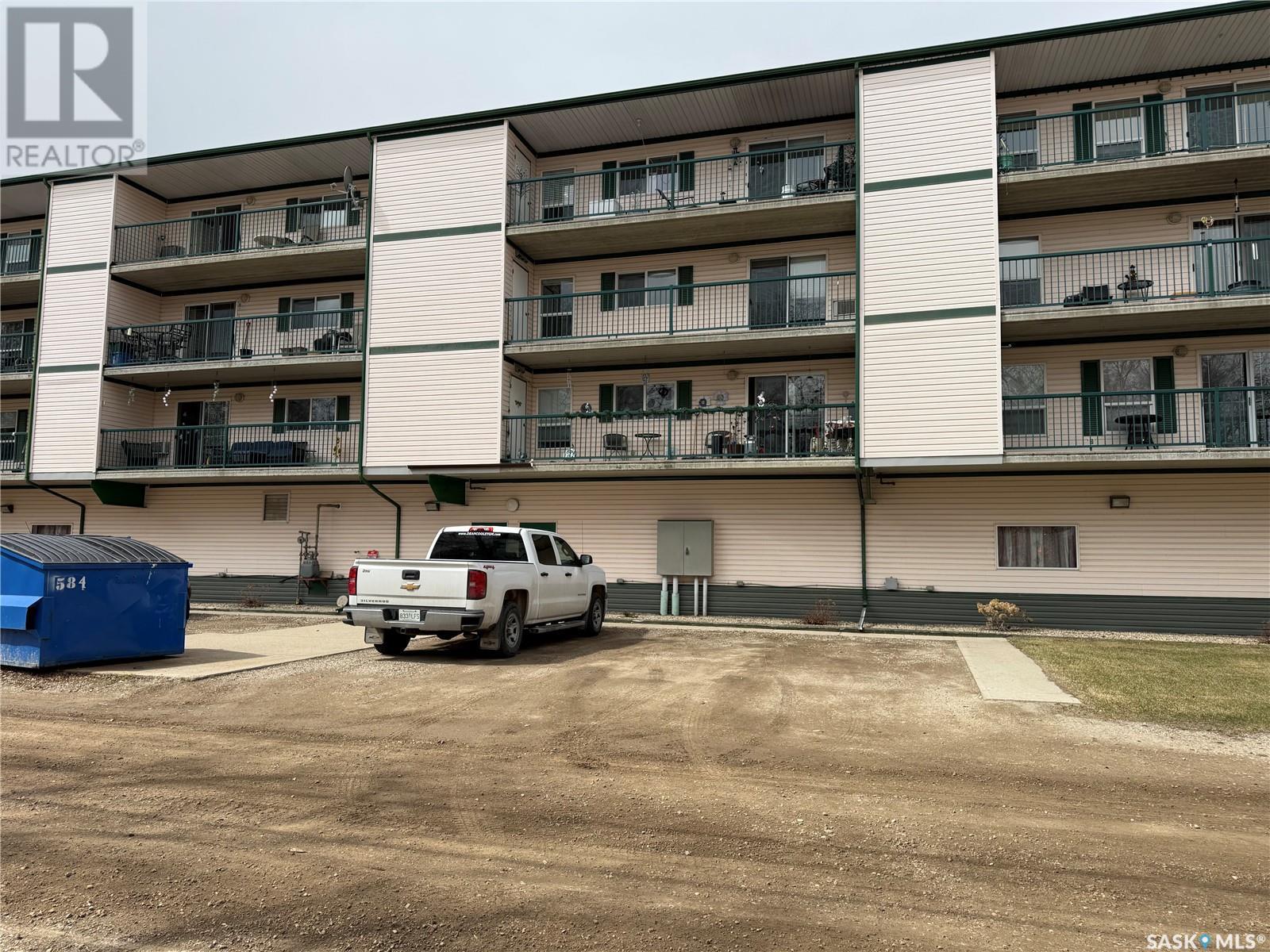305 740 9th Street, Humboldt, Saskatchewan  S0K 2A0 - Photo 38 - SK004360
