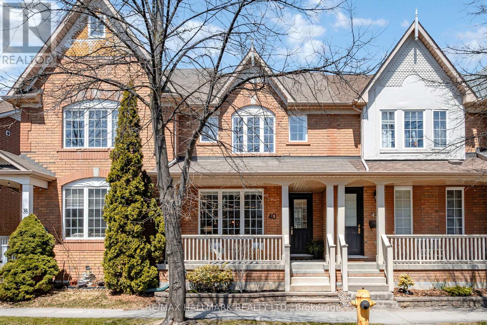 Property at 40 CORNELL PARK AVENUE image 1