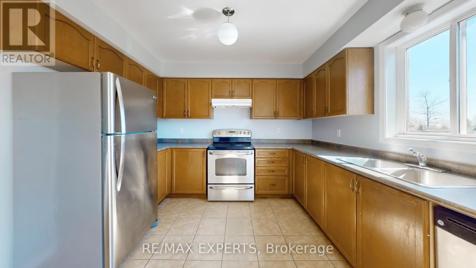 1373 Benson Street, Innisfil, Ontario  L9S 0C7 - Photo 18 - N12117577